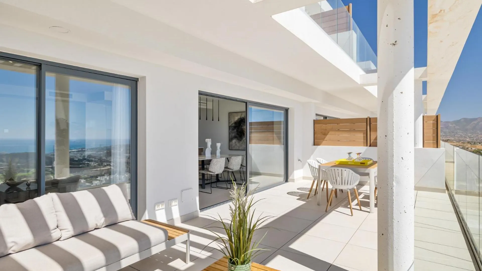 Nieuwbouwappartement La Cala De Mijas - 2 Slaapkamers - Uitzicht Op Golf En Zee Sitio de Calahonda 0*,  Spain